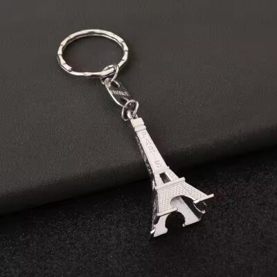 Custom 3D Paris Eiffel Tower Metal Keychain for Souvenir Gifts