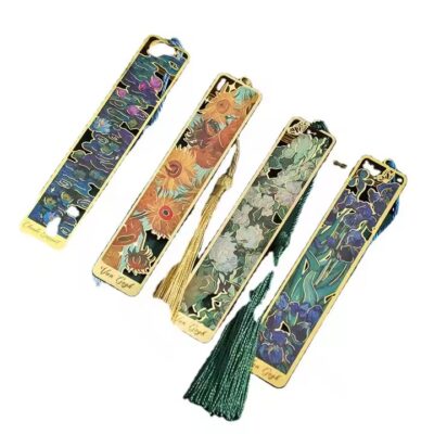 Vintage floral metal bookmark with intricate creative design