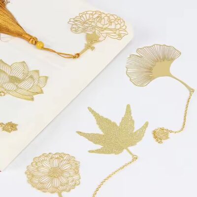 Luxurious 3D gold brass metal bookmarks with custom engraved patterns