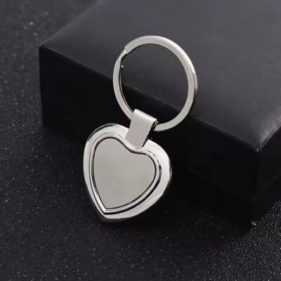 Heart-Shaped Romantic Metal Keychain