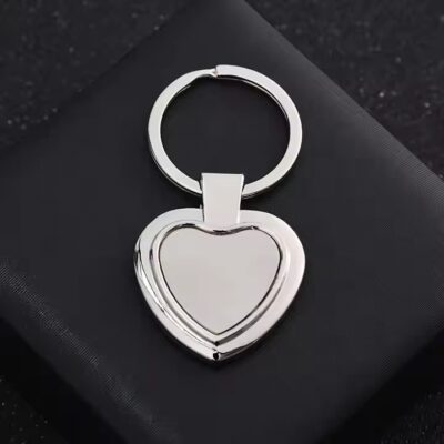 Heart-Shaped Romantic Metal Keychain