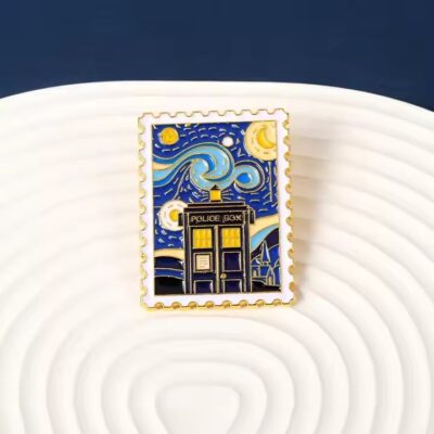 3D bronze enamel lapel pin with starry night design