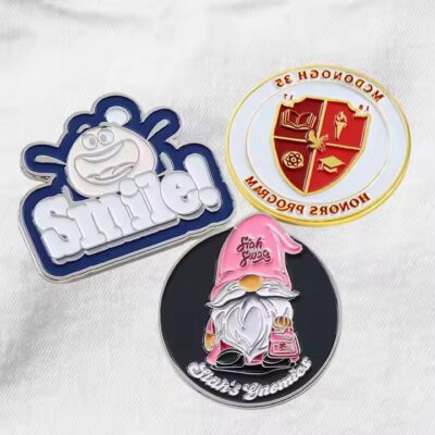Custom enamel metal lapel pin for apparel gifts