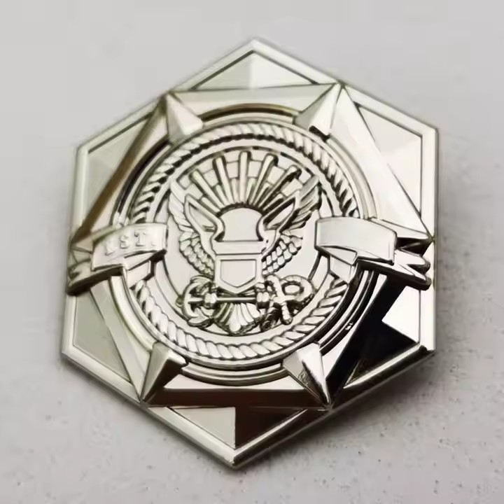 3D Custom Gold Nickel-Plated Metal Badge