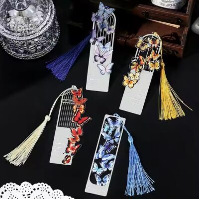 Hollow-out metal bookmark with elegant tassel for book lovers and gift sets