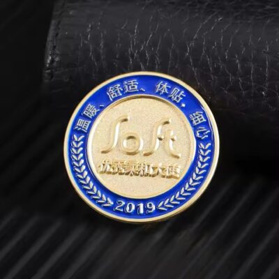 Custom Fashion Metal Badge with Polished Finish and Logo Design