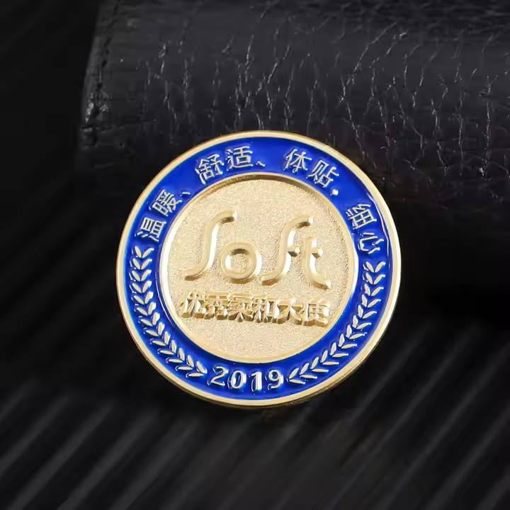 Custom Fashion Metal Badge with Polished Finish and Logo Design