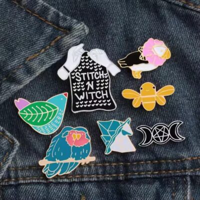 Custom cartoon anime metal lapel pins with colorful enamel