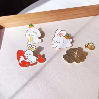 Custom cartoon soft enamel rabbit metal pin with printed design