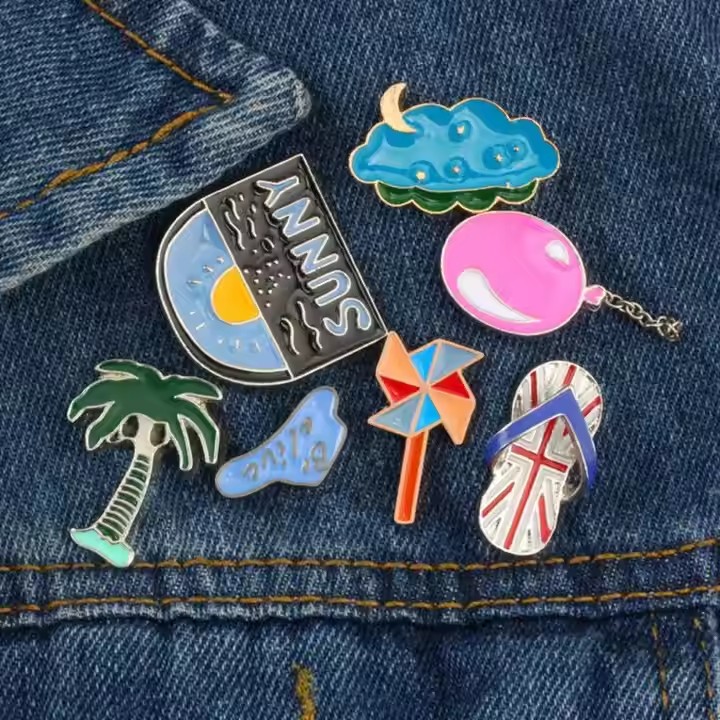 Fashion decorative custom metal badge pin with enamel finish