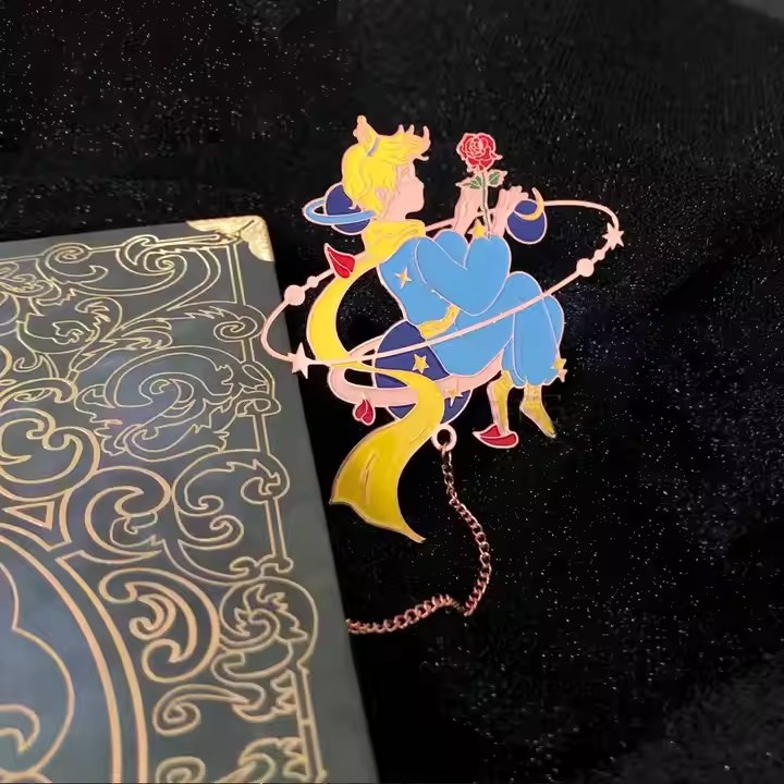 Luxury elegant metal bookmark with exquisite design and premium finish